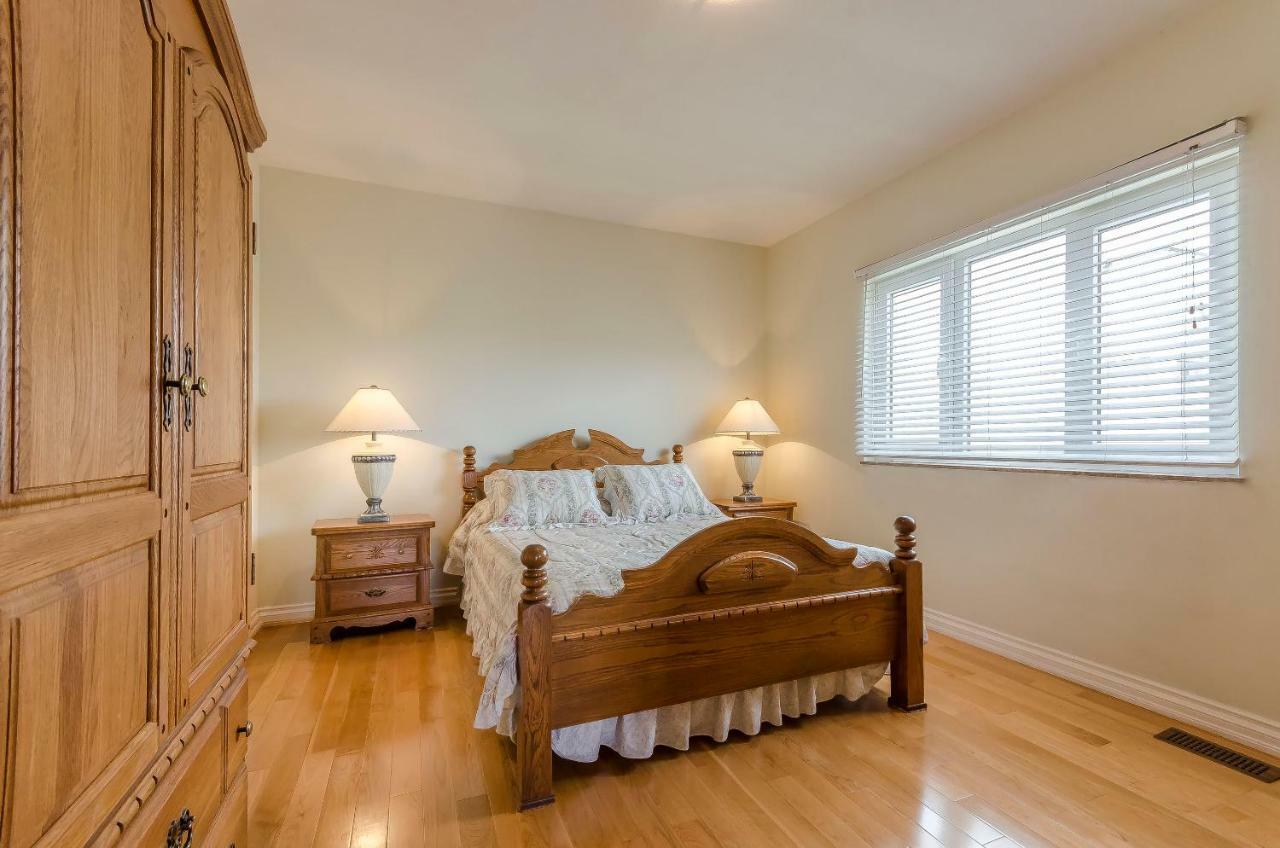 Apartment Canada Dream Vacation Srima Exterior photo